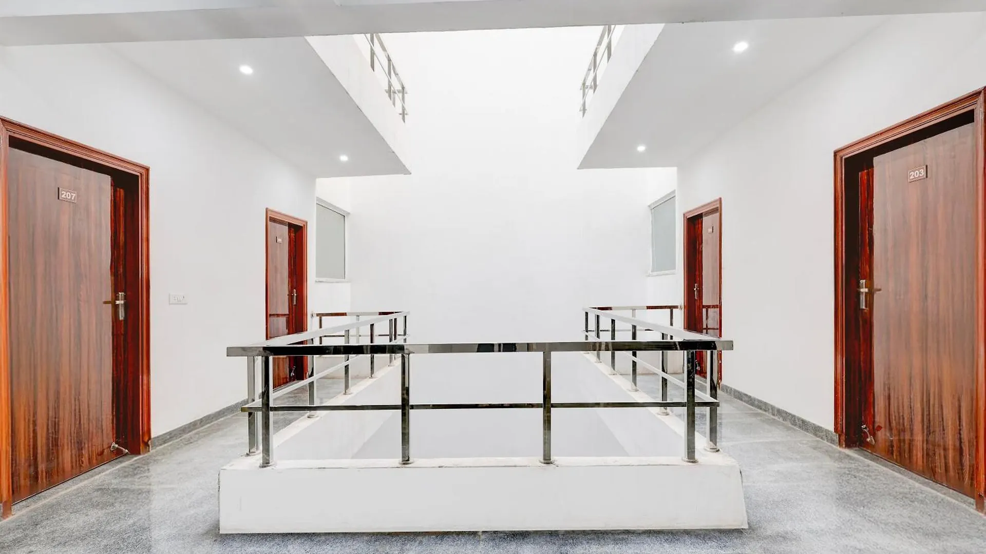 Super Townhouse Sector 1 Manesar Hotel Gurgaon